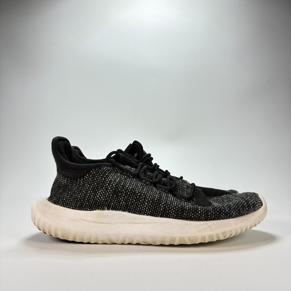 Adidas Tubular Shadow Knit Black White Athletic Walking Casual Shoes Youth Sz 6